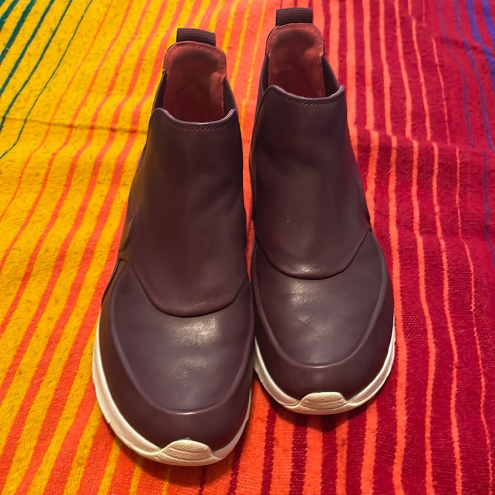 Nike Air Max Thea Mid Night Maroon - super hard to find color! Worn a few times